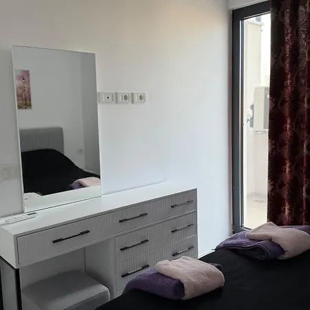 Sol Aparments Don Bosco شقة *