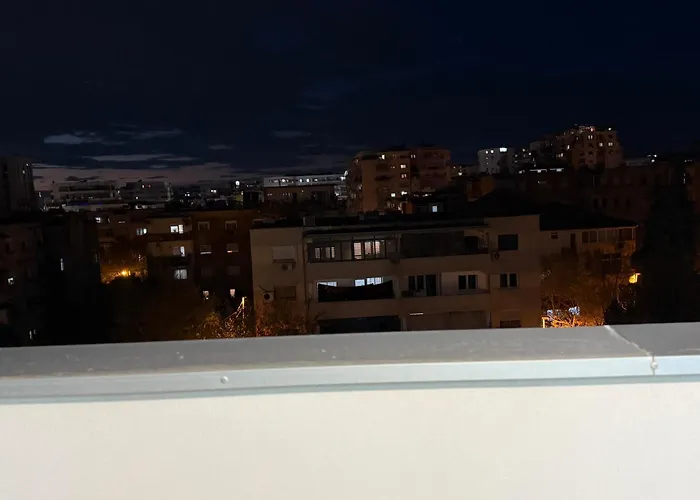 Sol Aparments Don Bosco 地拉那